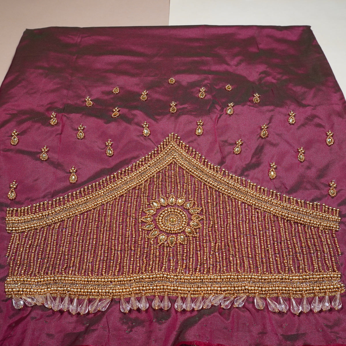 Wine Garnet Temple Sleeve
