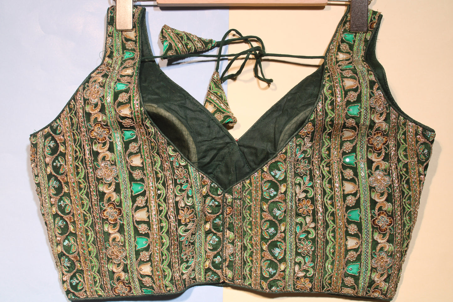 DkGreen Radiance Back Medallion